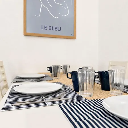 Familienfreundliches Zentrales Altbau-apartment Mit Kostenlosen Parkmoeglichkeiten * Wißmar