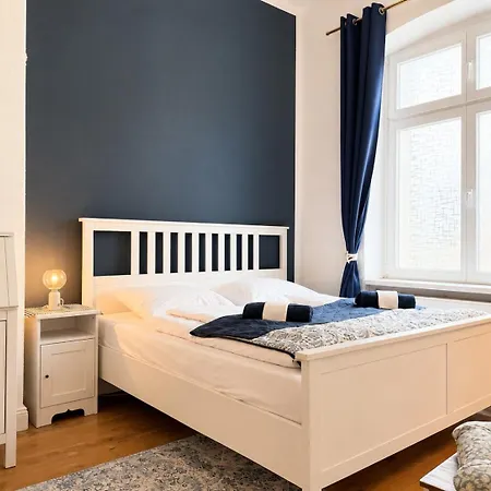 Apartmán Familienfreundliches Zentrales Altbau-apartment Mit Kostenlosen Parkmoeglichkeiten *