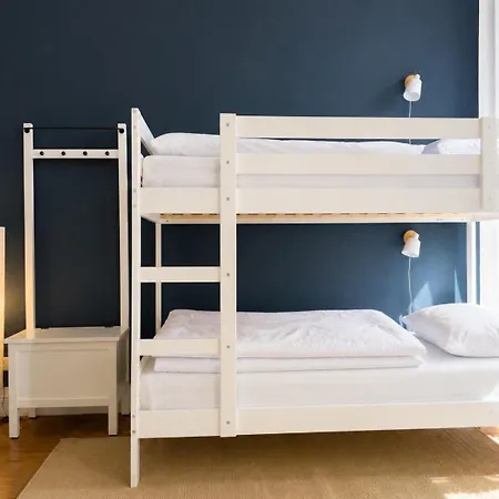 Familienfreundliches Zentrales Altbau-apartment Mit Kostenlosen Parkmoeglichkeiten Apartmán Wißmar