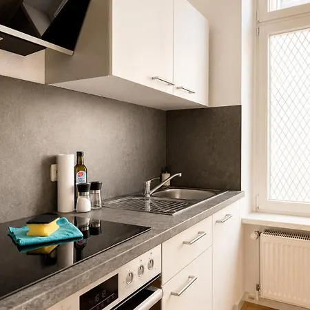 Familienfreundliches Zentrales Altbau-apartment Mit Kostenlosen Parkmoeglichkeiten * Wißmar